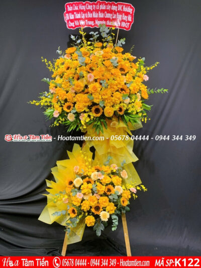 Kệ hoa khai trương gợi cảm hứng thành công