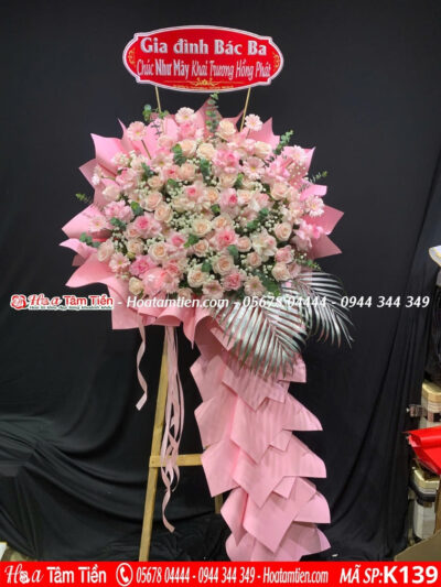 Kệ hoa khai trương tiệm Hoa Tâm Tiền thanh nhã