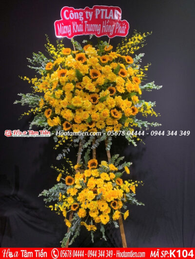 Kệ hoa khai trương thiết kế cân đối