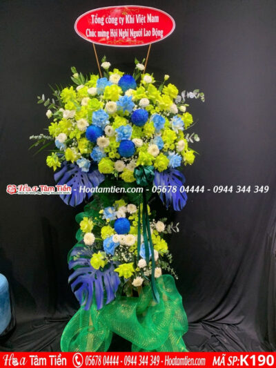 Kệ hoa khai giảng shop hoa tươi Vũng Tàu phường Phước Thắng – Hoa Tâm Tiền Vũng Tàu