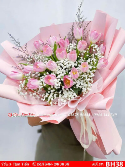 Bó hoa 8/3 phối nhiều loại hoa nhập khẩu