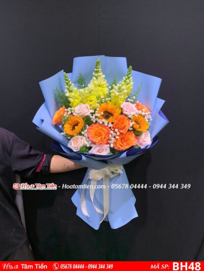 Bó hoa cầu hôn ngoài trời tại bãi biển Vũng Tàu