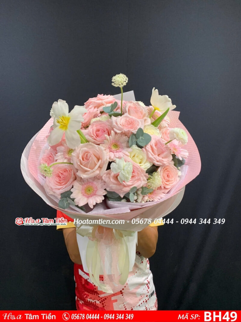 Bó hoa kỷ niệm ngày yêu tông tím thủy chung
