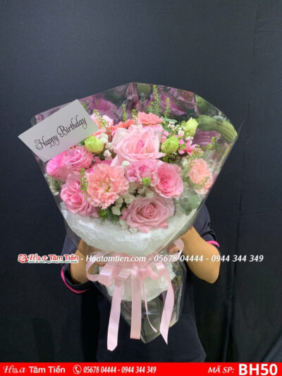 Bó hoa 20/10 phối nhiều loại hoa mùa thu