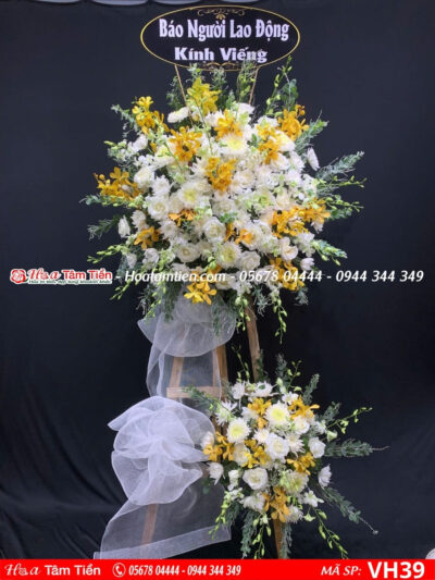 Shop Hoa Tâm Tiền Vũng Tàu cung cấp hoa viếng đám tang long hương tươi đẹp, giao nhanh, chất lượng tại Vũng Tàu