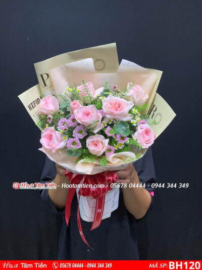 bó hoa hồng lạc thần mix cúc rossi gói giấy báo sang trong tại shop hoa vũng tàu
