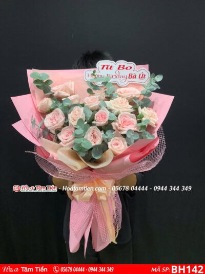bó hoa ohara hồng phối lá bạc giấy tone hồng ngọt ngào tại hoa tươi vũng tàu