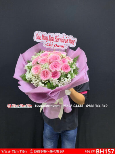 Bó hoa hồng lạc thần bó tròn gói giấy trắng tại hoa tâm tiền vũng tàu