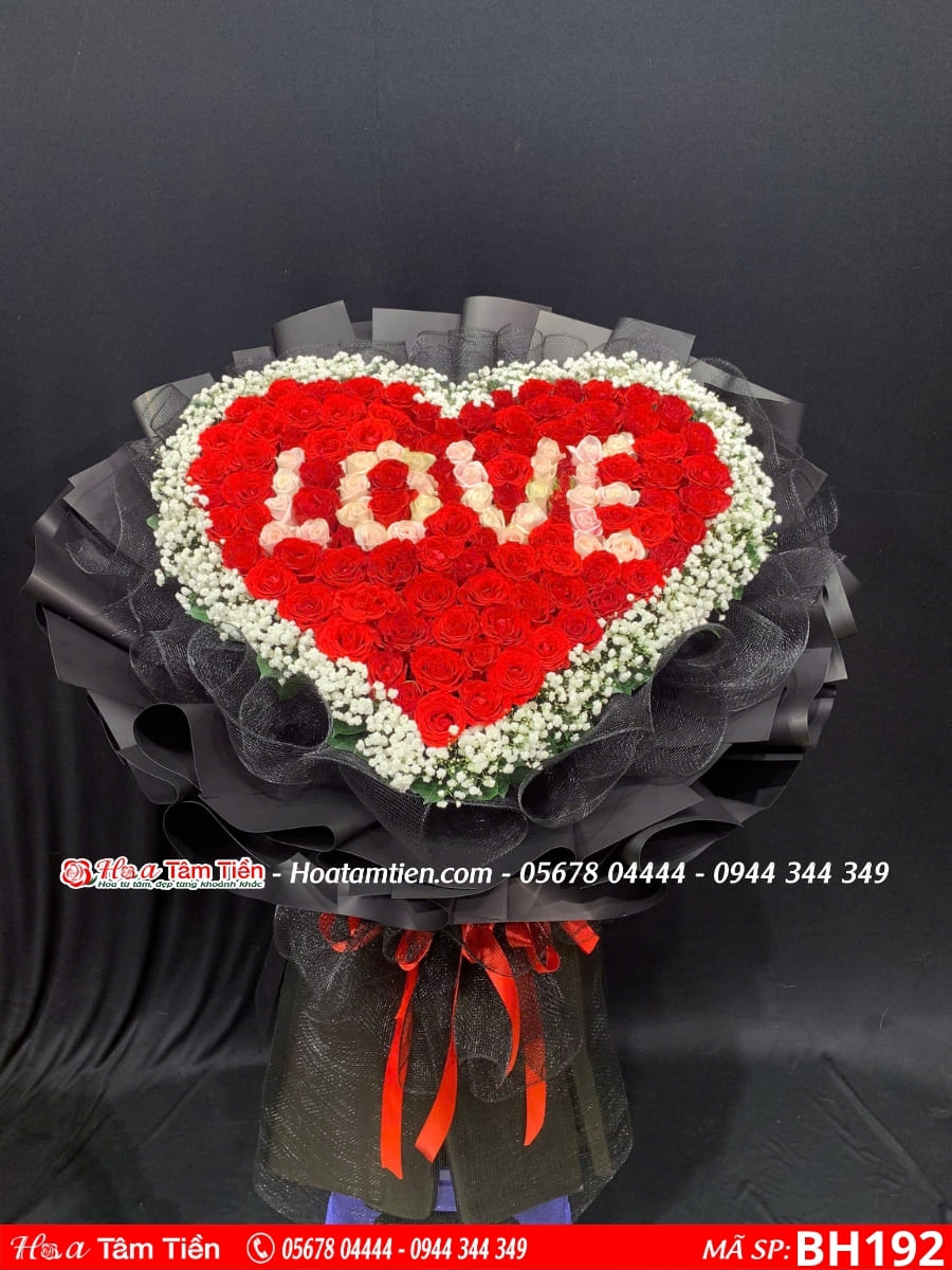 bó hoa trái tim chữ LOVE hoa hồng đỏ hoa hồng pastel mix baby