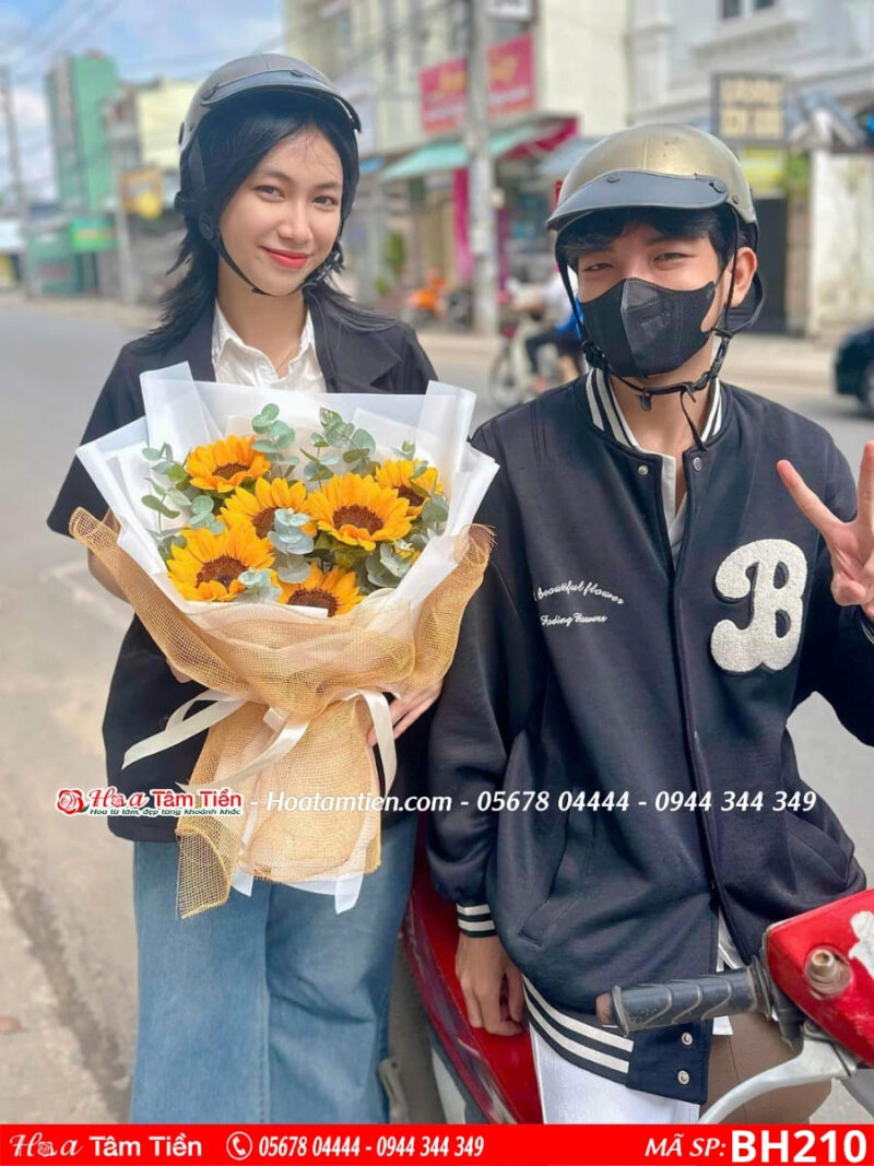 bó hoa hướng dương gói giấy trắng tặng tốt nghiệp