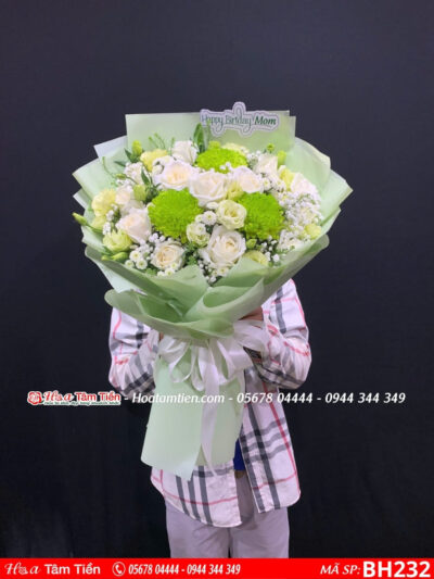 Bó hoa tone trắng xanh lá màu nhẹ nhàn