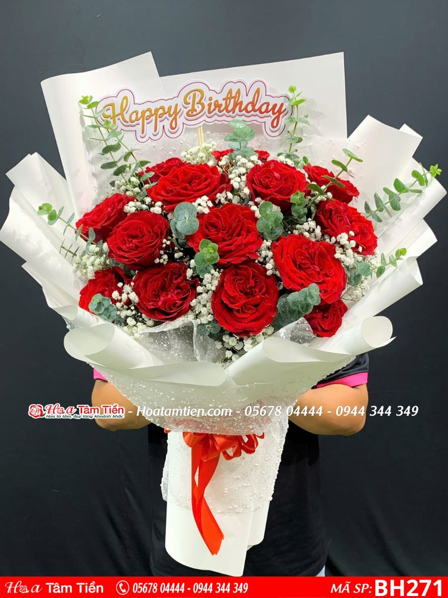 Bó hoa ohara đỏ phối baby lá bạc gói giấy trắng
