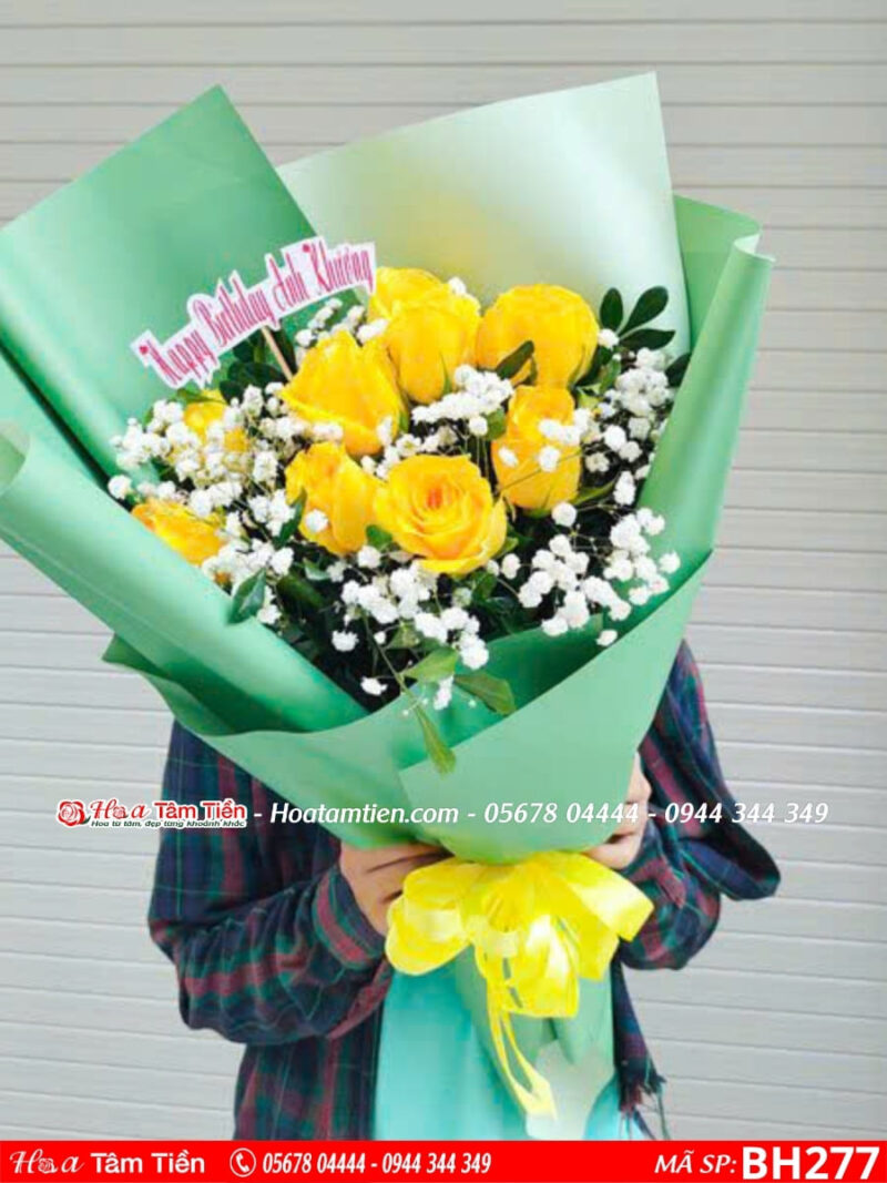 Bó hoa hồng vàng phối hoa baby gói giấy xanh