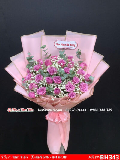 Bó hoa 20/10 tại Shop Hoa Tâm Tiền Vũng Tàu