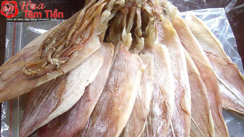 Hoa Tâm Tiền