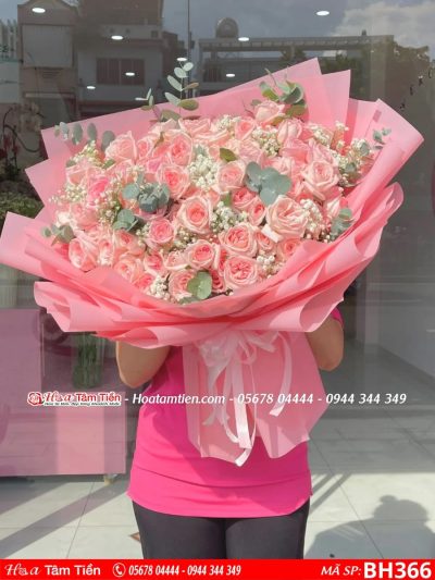 Bó hoa Valentine 14/2 tại Cửa Hàng Hoa Tươi Châu Đức
