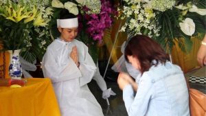 Hoa Tâm Tiền
