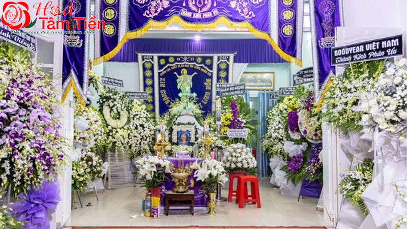 Hoa Tâm Tiền TOP 15 lời chia buồn đám tang công giáo ngắn gọn và ý nghĩa nhất