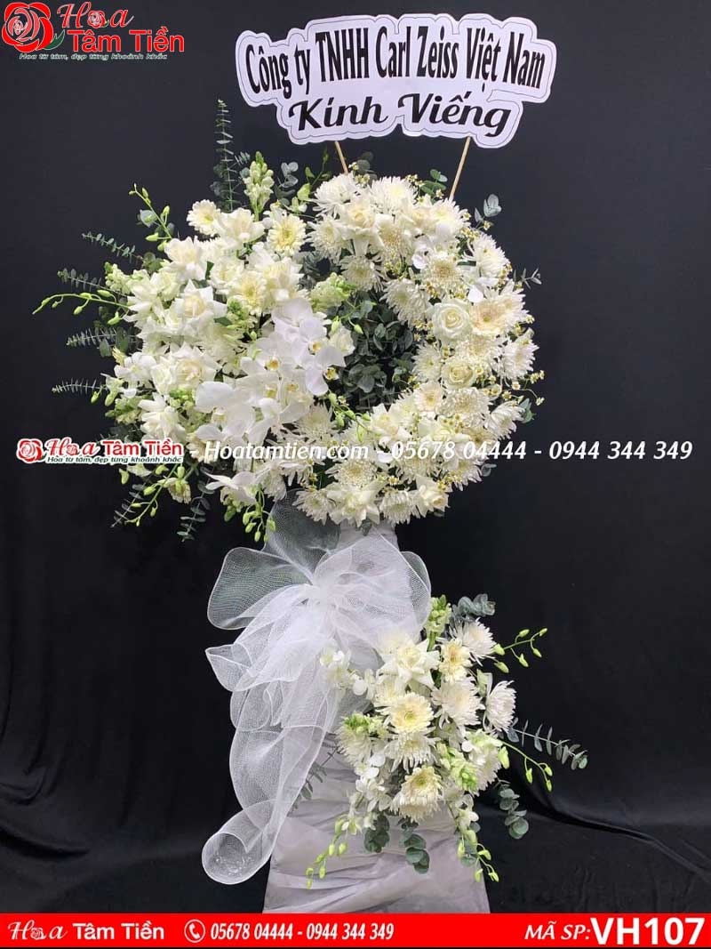 10 mẫu vòng hoa viếng người chết trẻ phù hợp và ý nghĩa nhất