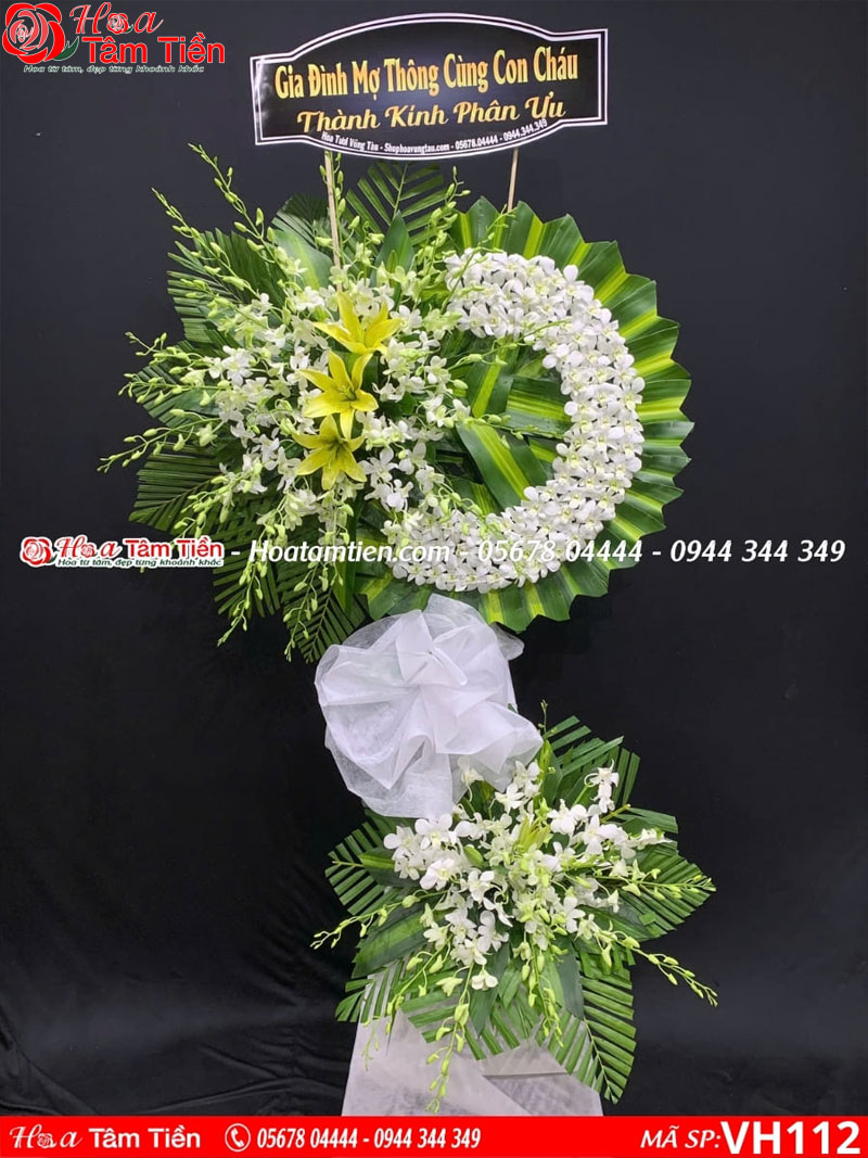 10 mẫu vòng hoa viếng người chết trẻ phù hợp và ý nghĩa nhất