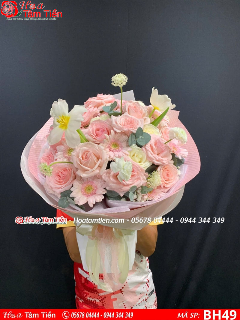 Ngày 8/3 nên tặng hoa gì? 10+ các loại hoa ý nghĩa và phù hợp nhất