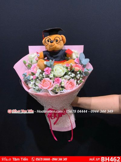Bó hoa chụp kỷ yếu đẹp tại Vũng Tàu