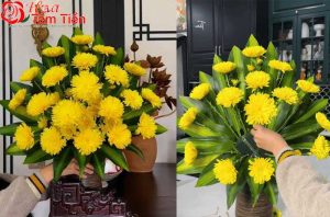 Cách cắm hoa đám giỗ dạng xòe tròn truyền thống.