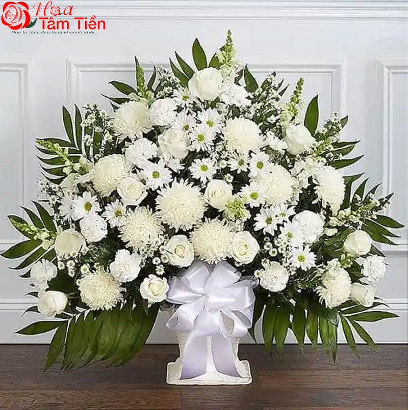 Giỏ hoa viếng đám tang.