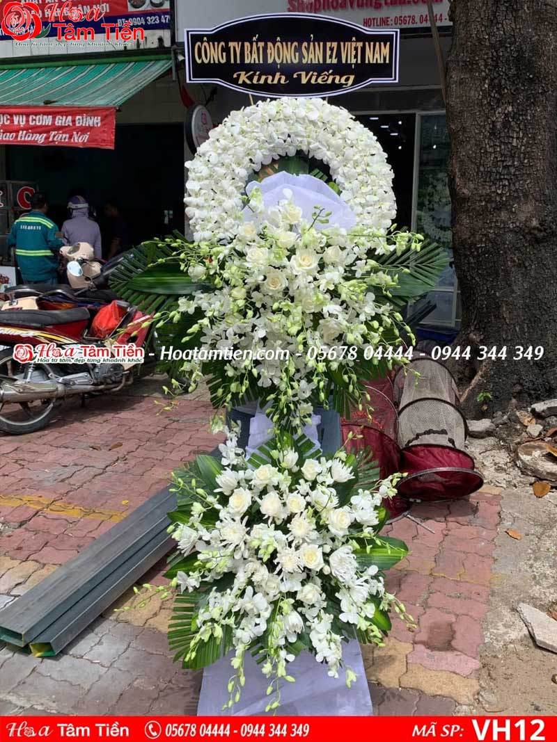 Lẵng hoa huệ – ly – hồng trắng.
