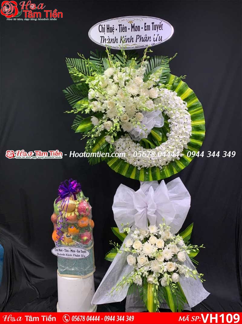 Vòng hoa lan trắng cao cấp.
