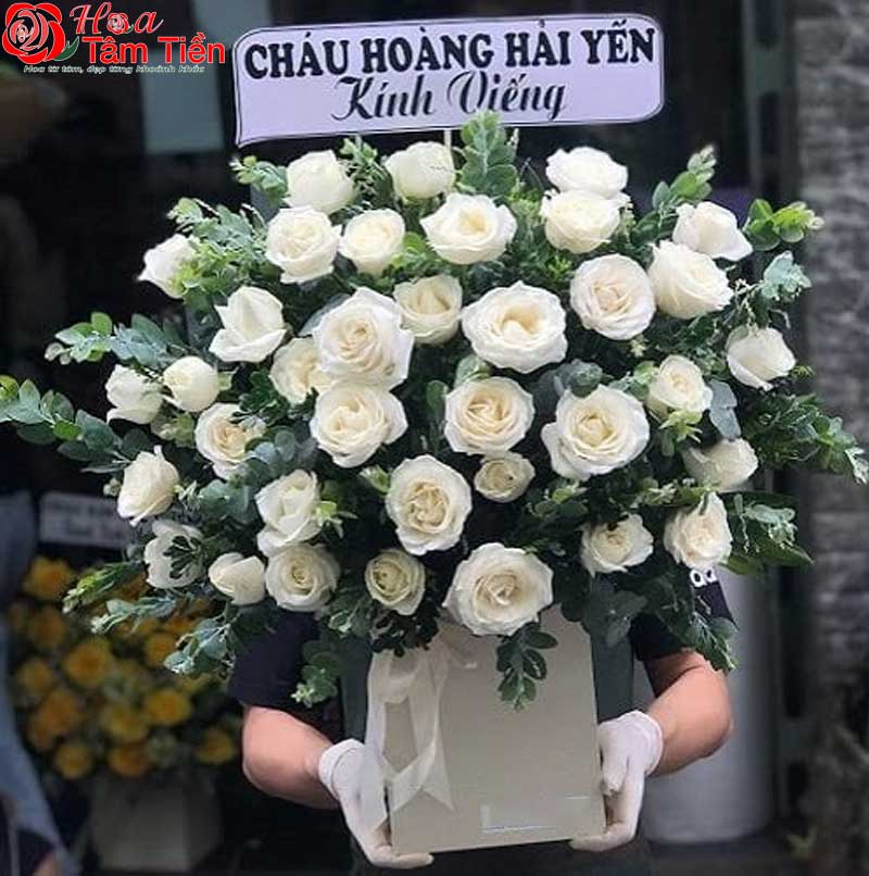 Hoa Tâm Tiền Mẫu lẵng hoa đám tang.