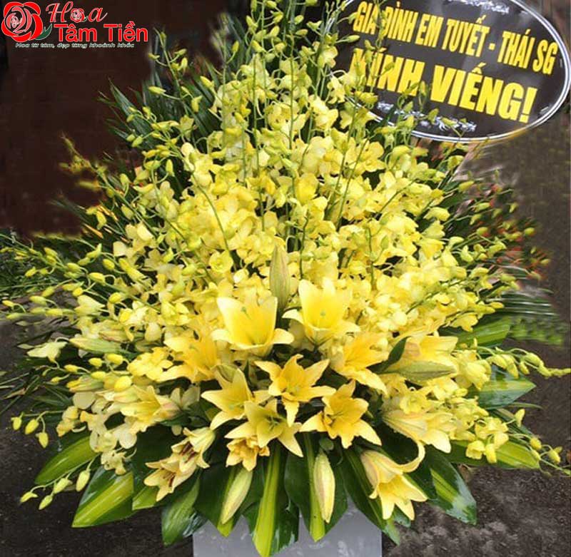 Hoa Tâm Tiền Mẫu lẵng hoa đám tang.