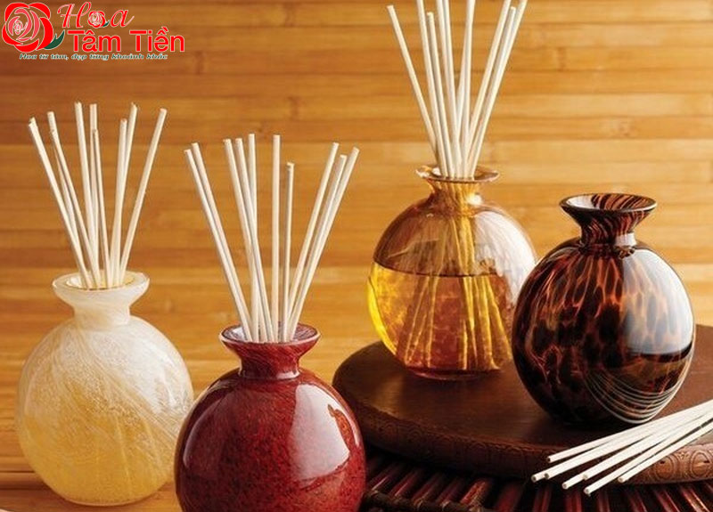 Set tinh dầu hoặc đồ khuếch tán hương