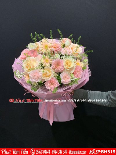 Bó hoa hồng mix cẩm chướng và đồng tiền