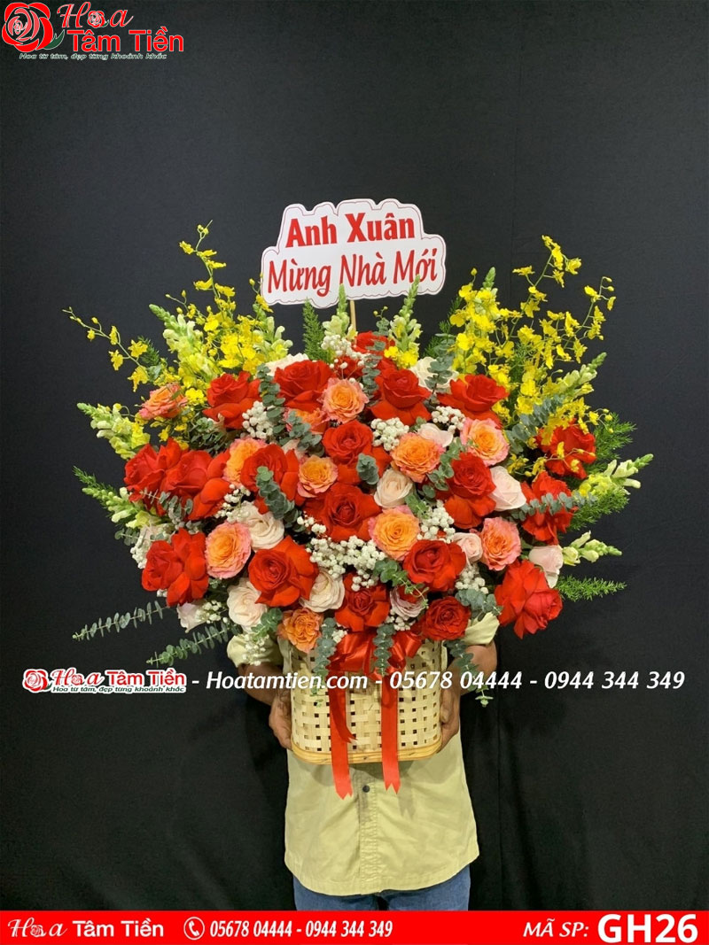 Hoa Tâm Tiền Lẵng hoa phối nhiều loại hoa hiện đại. MSP GH26